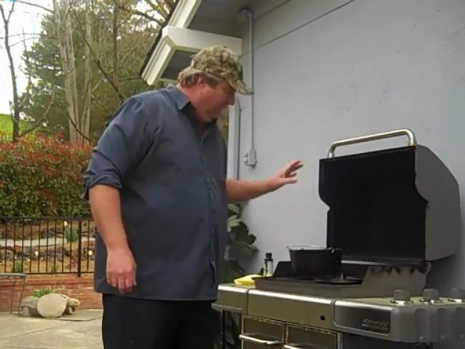 Season Your Cast Iron Cookware With Flaxseed Oil