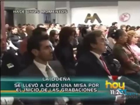 David Zepeda @davidzepeda1 en la misa de la telenovela Soy Tu Dueña