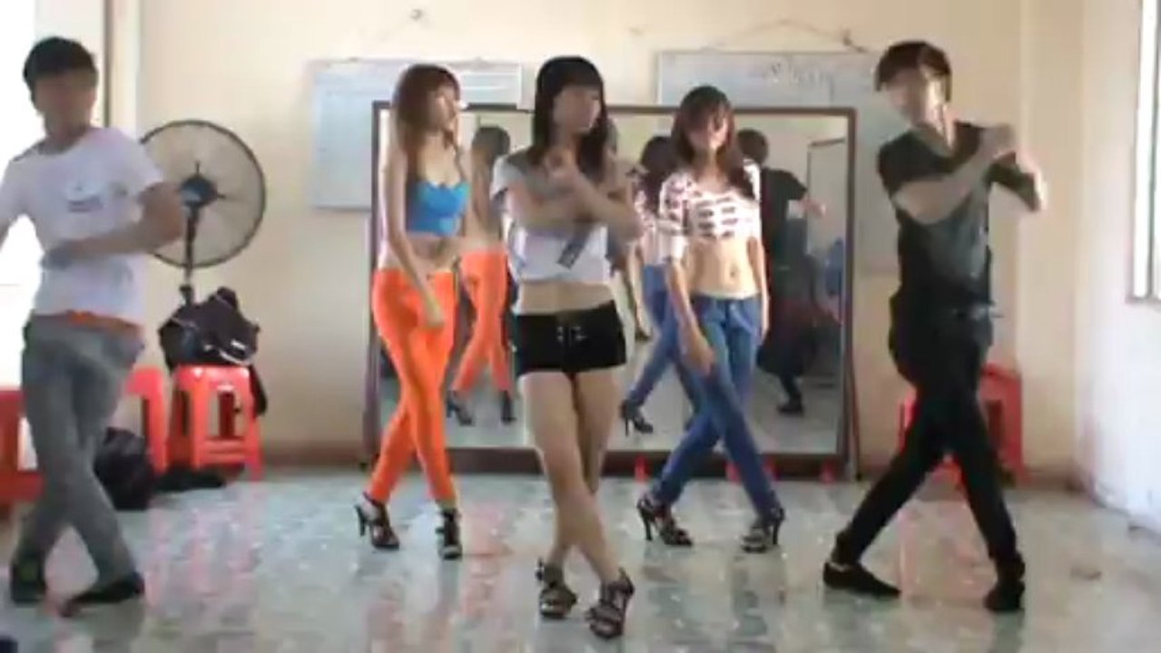cho thuê nhóm nhảy gangnam style 01699999339