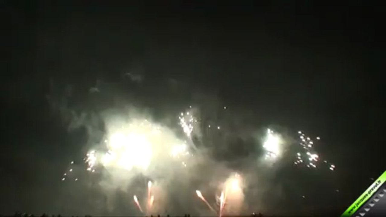 Le Tour Du Monde - PREVOT Artifices pour web avec encart - Haut débit