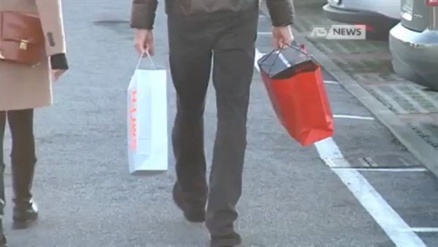 APERTURE DOMENICALI: UNA RAPINA