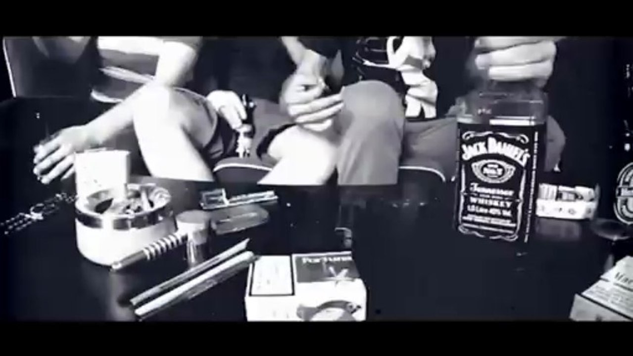 Jess (HeadQuarters) En plein rEve (Directed by Davincicorp)