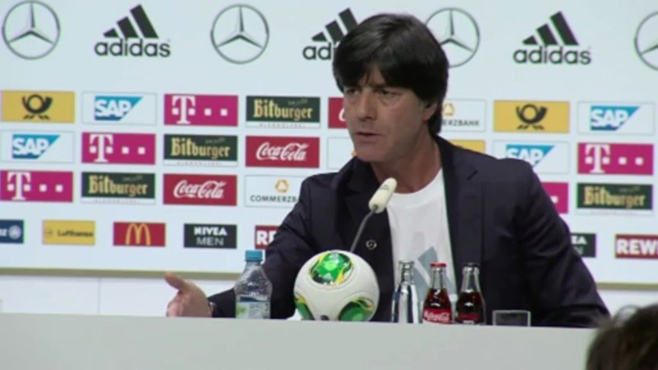 DFB: Löw will Stürmer nicht abschaffen: ''Sowas ist schwachsinnig''