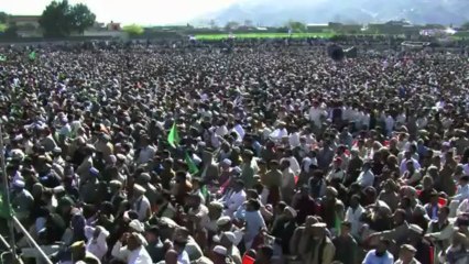 Milhares de pessoas em comício no Paquistão
