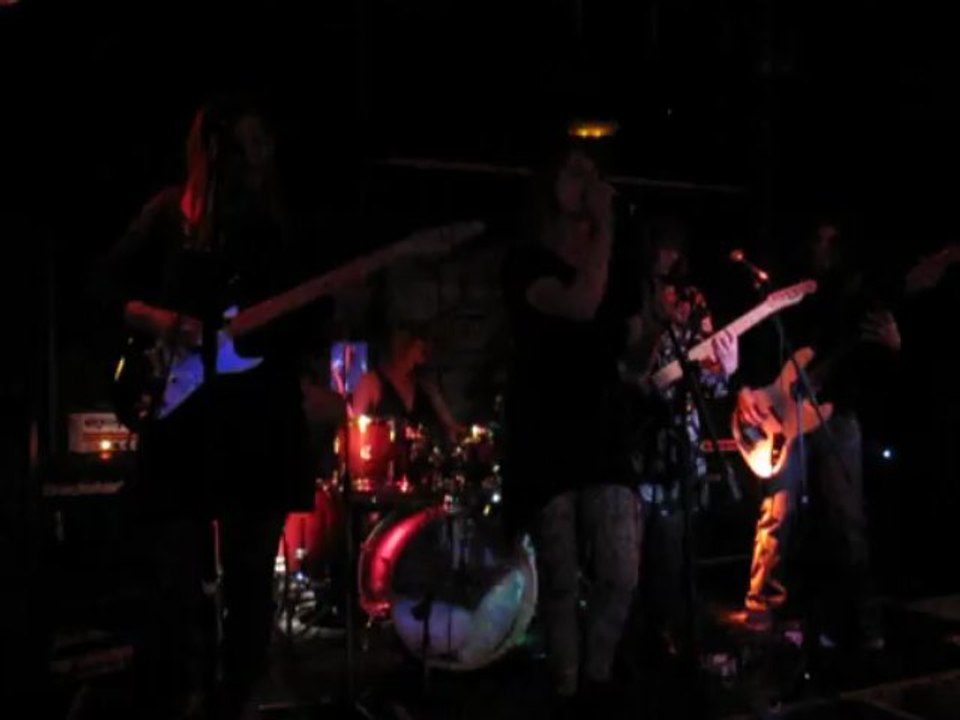 Debbiefox playing "Funk" @ Aztek Disco, Lloret Del Mar