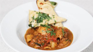 Winter Warmers: One Pot Chicken Curry With Garlic Herb Naan Breads
