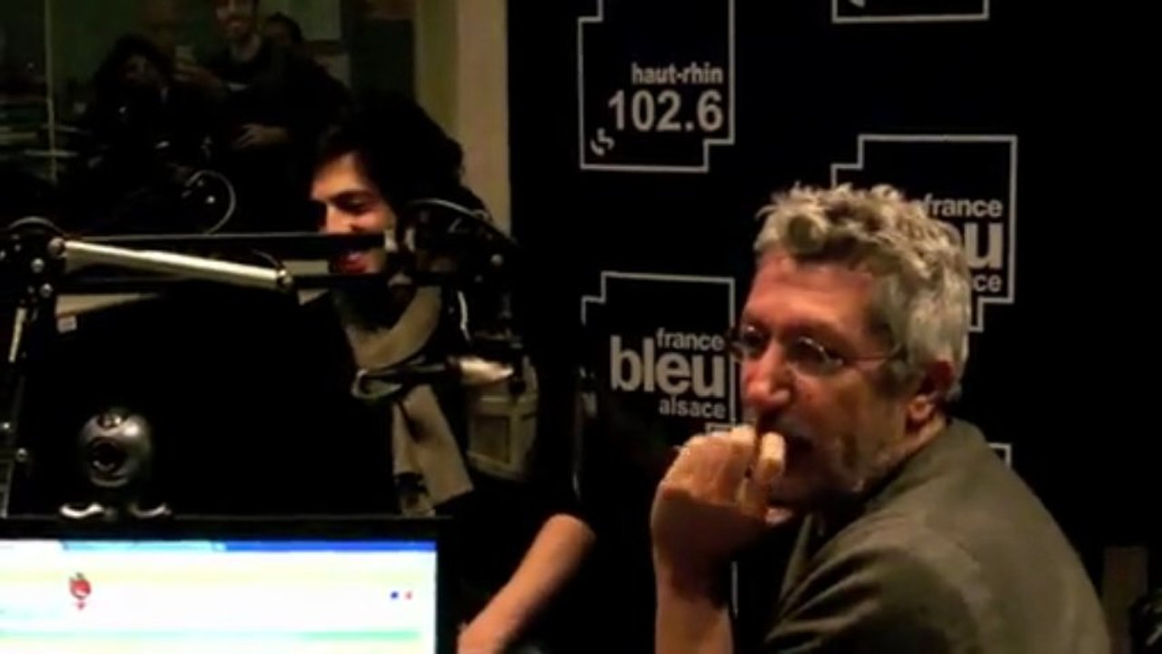 Alain Chabat et Max Boublil, invités de France Bleu Alsace pour le film "Les Gamins". Interview d'Anne-Claire Cieutat et Charly Weber.