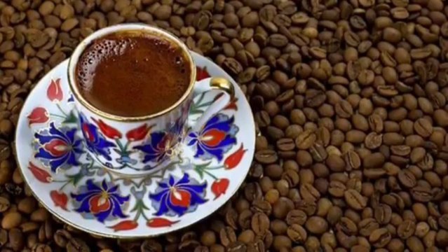 Şükran Ay - Bir Fincan Kahve Olsam