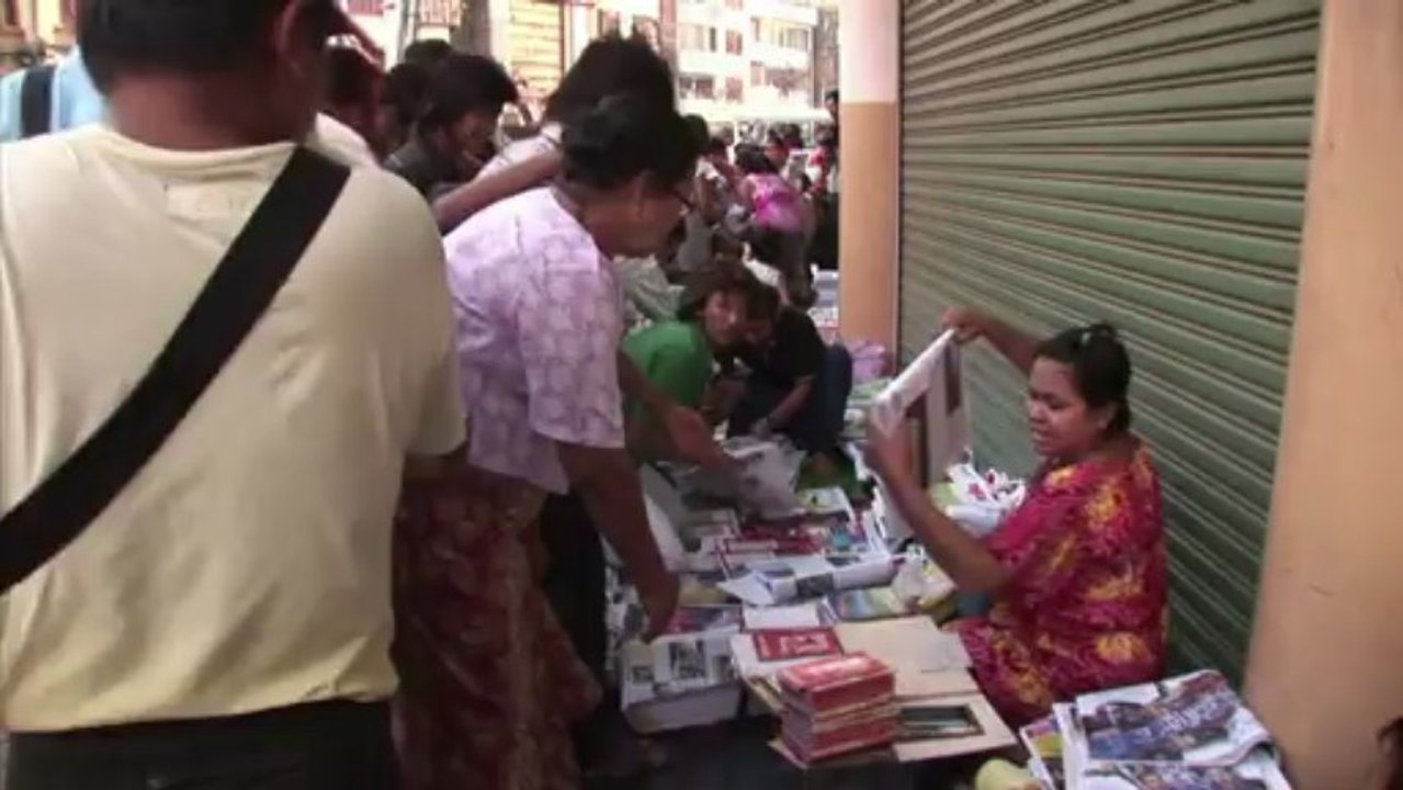 Birmanie: lancement des premiers quotidiens privés