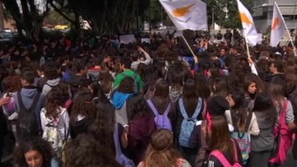 Cyprus students protest as banks stay closed