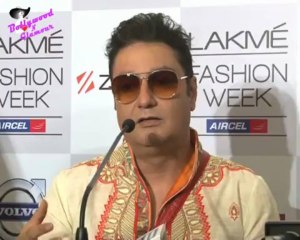 Vinay Pathak as showstopper for 'Woven Gold' at Lakme Fashion Week Summer - Resort 2013