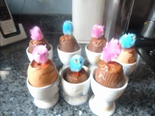 Oeuf garni de mousse au chocolat