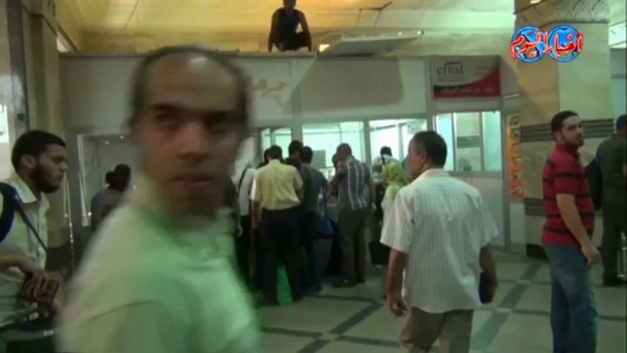 "نجوى ألبير" تذاكر القطار بالبطاقة الشخصية فى الأعياد