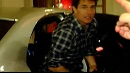 Tom Cruise thrills fans in Buenos Aires