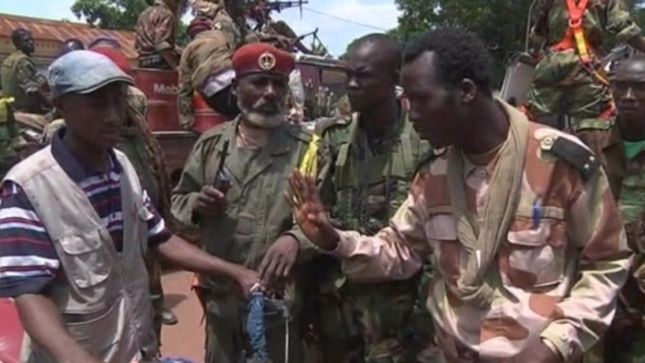 Looters roam Central African Republic capital
