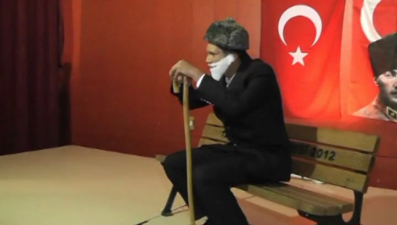 Taşoluk Ç.P.Lisesinin Çanakkale Anma Programındaki Piyesten Bir Bölüm