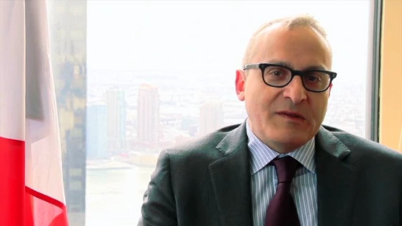 Traité sur le commerce des armes : interview de l'Ambassadeur Jean-Hugues Simon-Michel.