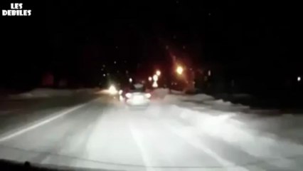 Policier russe vs voyou