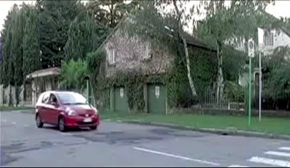 Funny Commercial - YouTube