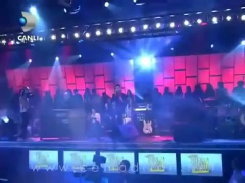 Cem Adrian - Sarı Gelin Disko Kralı