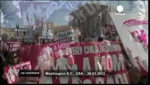 Pro et anti-mariage gay manifestent à... - no comment