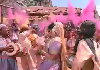 Holi Ke Din Dil Khil Jaate Hain - Sholay HQ