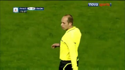 Η αποβολή του Δημήτρη Σάλπιγγίδη στον αγώνα με τον Πλατανιά