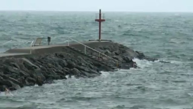 Temporal playa de Palmera, Candás, Asturias 27 marzo 2013
