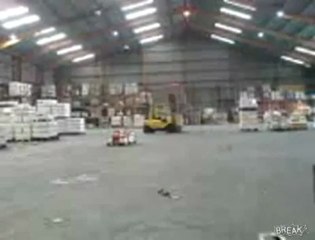 Tak się kończą popisy sztaplarką