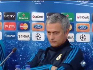 Mourinho no deja responder a Khedira una pregunta de Radio Marca