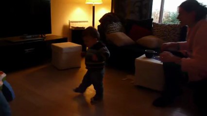 Bébé Marche 28 Mars 2013 003