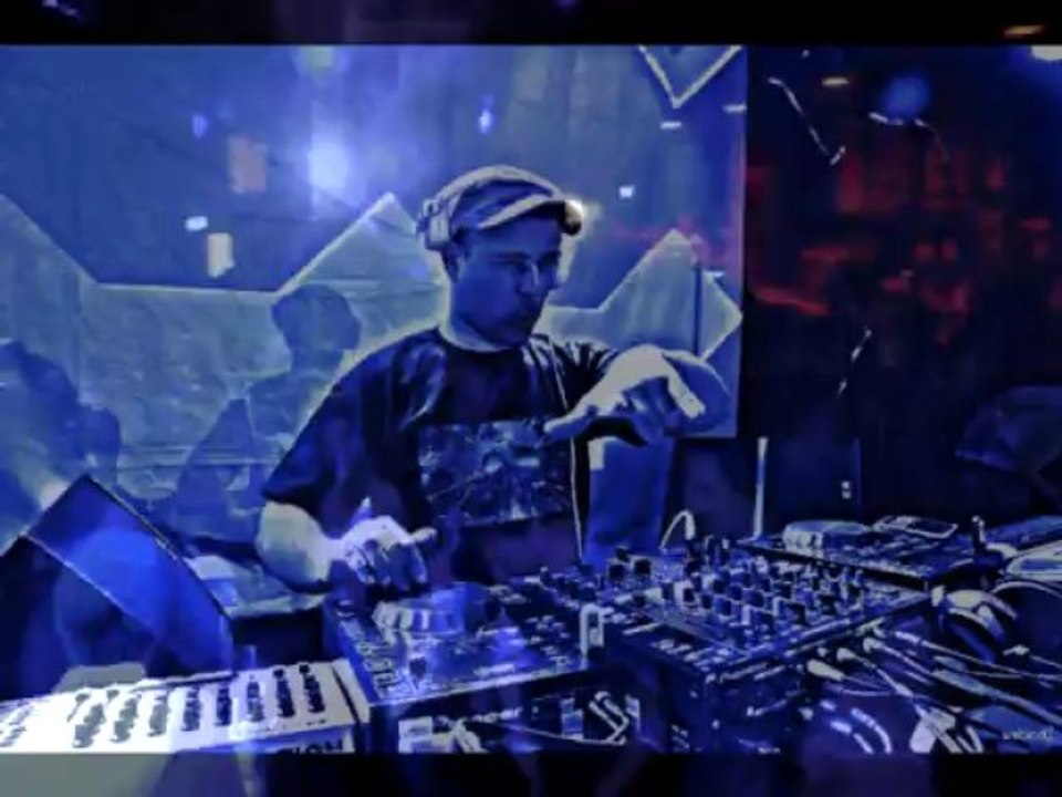 BlackMoon : 22/03/13 LKV - Sync Therapy - Ysun vs FatBass au BT59