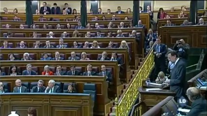 Rajoy: "No voy a pedir su dimisión porque ya hay quien se la pide dentro"