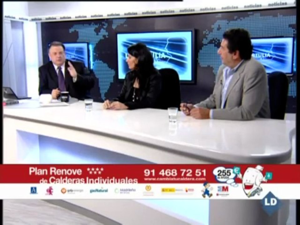 Es la noche de César, tertulia politica - 03/05/11