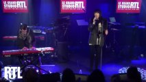 Alex Hepburn - Under en live dans le Grand Studio RTL