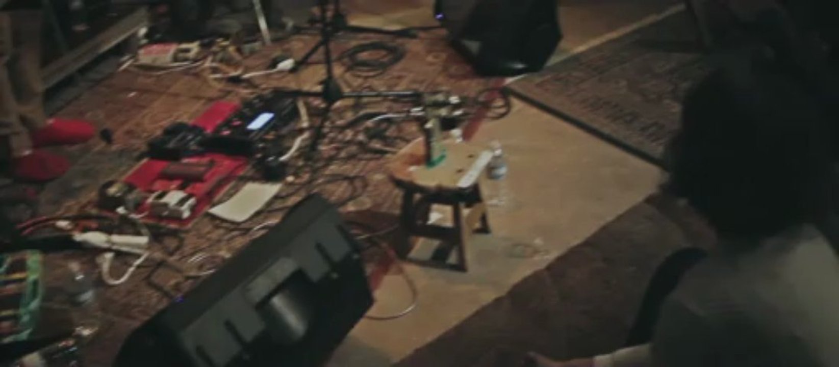 DAVID MARTEL - In The Middle (© 1mdprod 2013)