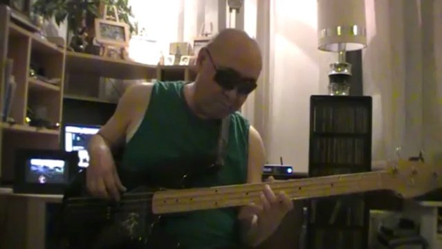 The Ballad of John & yoko The Beatles bass cover1 Bob Roha