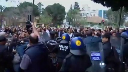 Pánico en Chipre a que el 'corralito' se prolongue sine díe