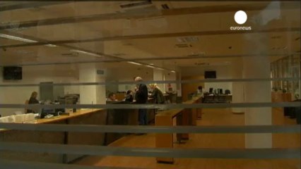 Cipro: riaprono le banche, restano le restrizioni