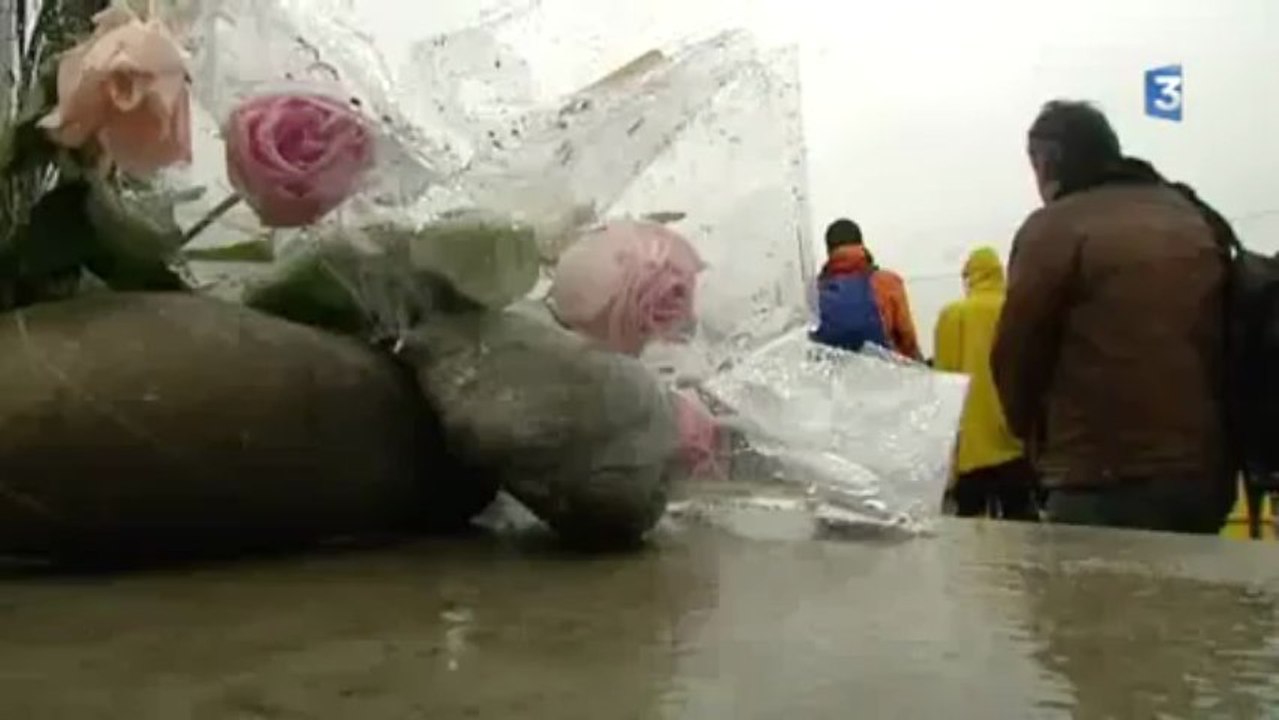 Près de 2000 cyclistes rendent hommage à Laura renversée par un camion à Grenoble - France 3 Alpes