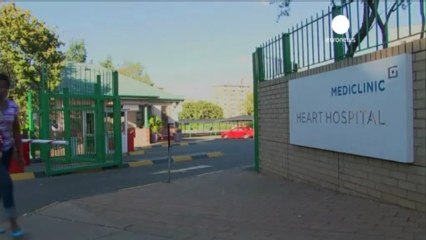 Sudafrica: migliorano le condizioni di salute di Mandela