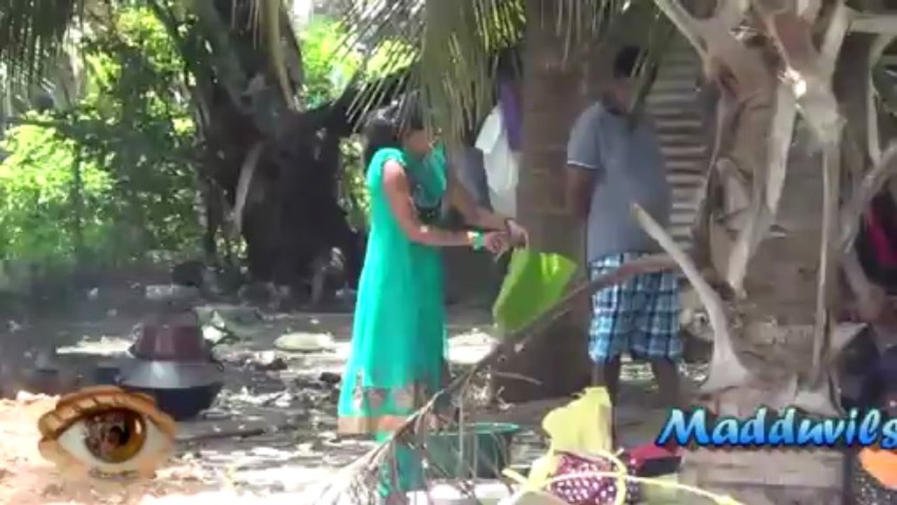 madduvil panriththalachchi Amman Temple panguniththingal 25-03-2013