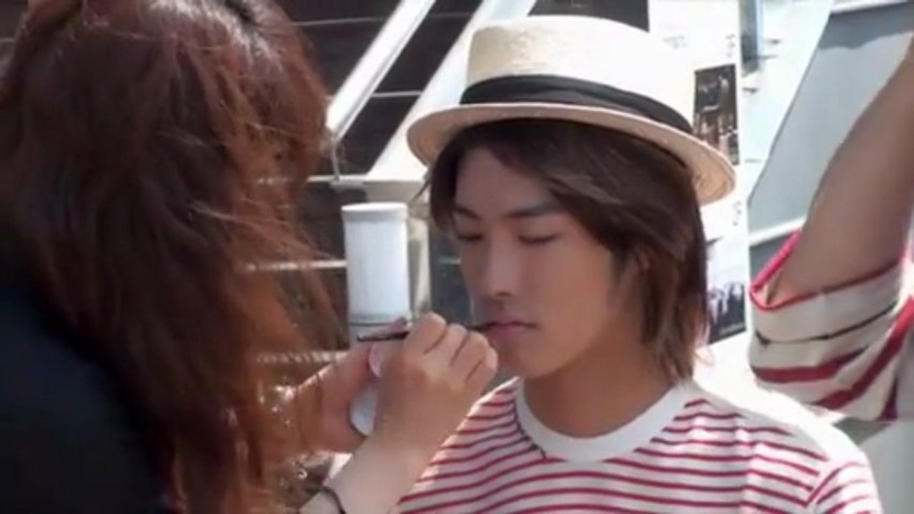 타쿠야「VOGUE girl」撮影現場スケッチ②