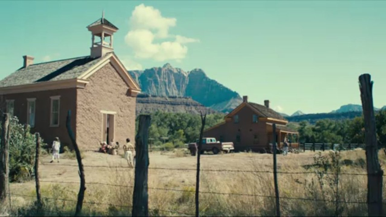 ELECTRICK CHILDREN - bande annonce officielle [sortie le 26 juin]