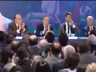 Sergio Ramos rompe a llorar en la presentación de su biografía