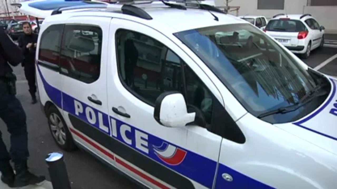 CAMERA POLICE