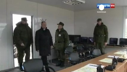 Putin oversees snap Black Sea military exercise
