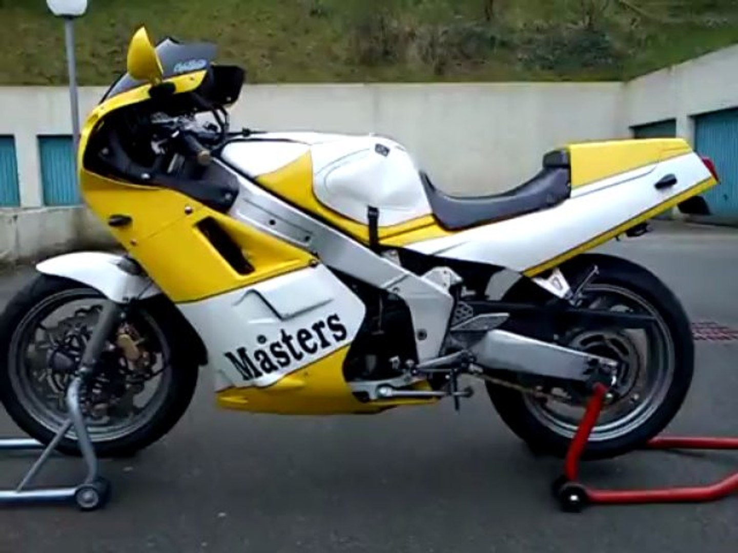 Yamaha Fzr 1000 Video Dailymotion