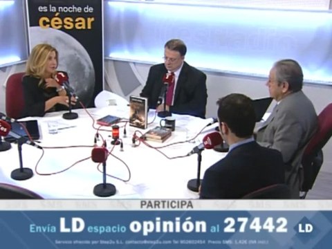 Tertulia de economía: Los griegos acuden en masa a los bancos - 26/10/11