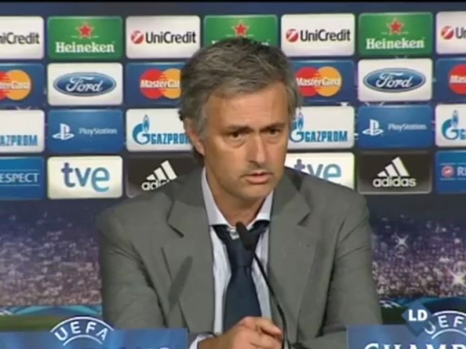 Mourinho: "Ha sido un equipo con ADN Real Madrid"